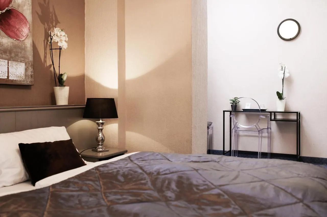 ***  Hotel Lux Düsseldorf Allemagne