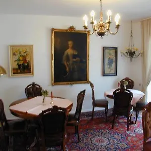 Haus Mooren, Garni Düsseldorf